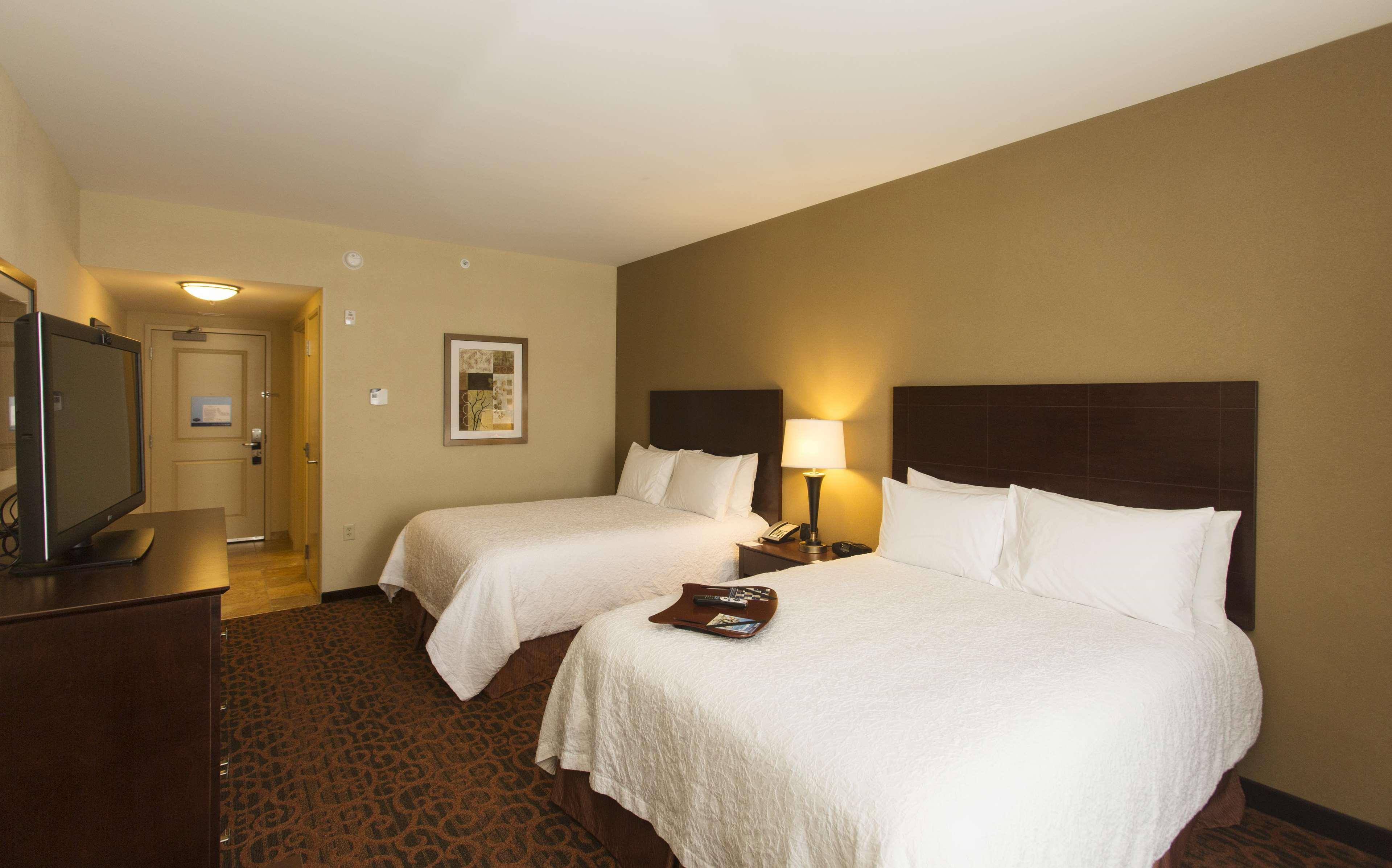 Hampton Inn Marquette-Waterfront Екстериор снимка
