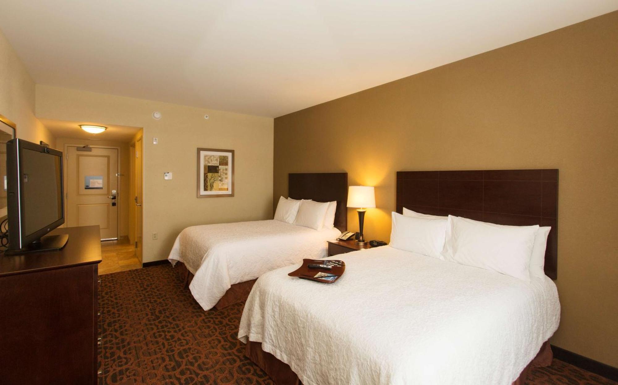 Hampton Inn Marquette-Waterfront Екстериор снимка