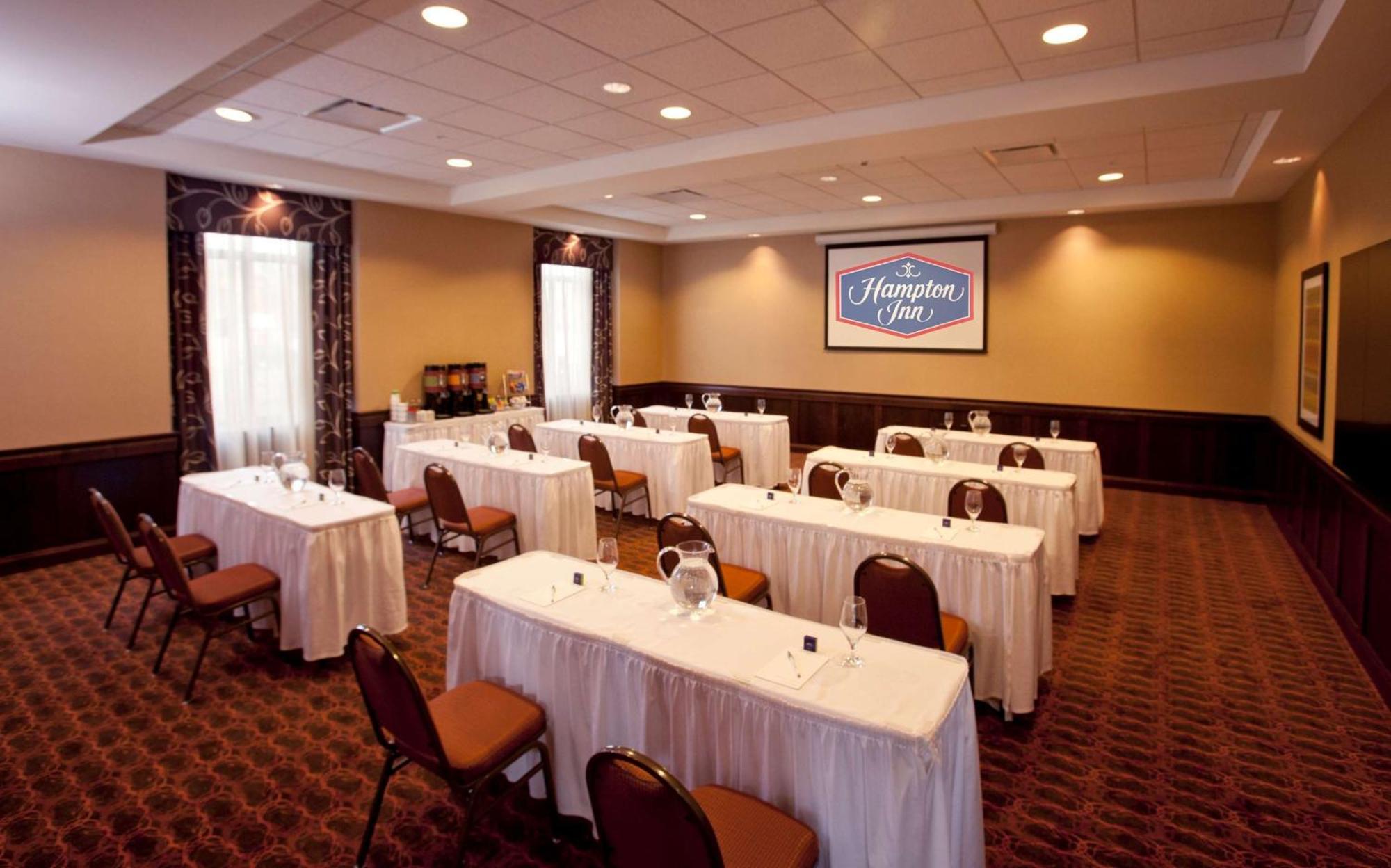 Hampton Inn Marquette-Waterfront Екстериор снимка