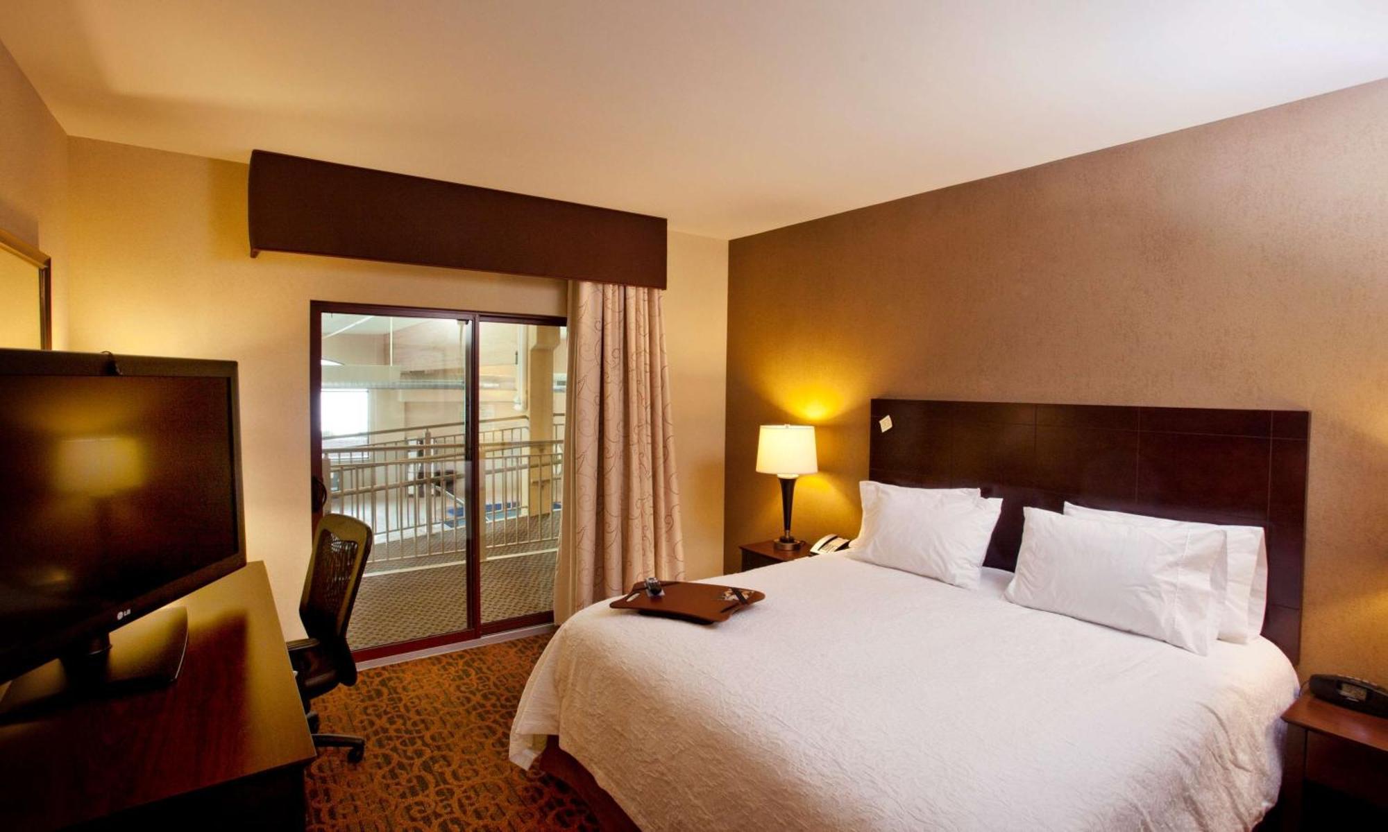 Hampton Inn Marquette-Waterfront Екстериор снимка