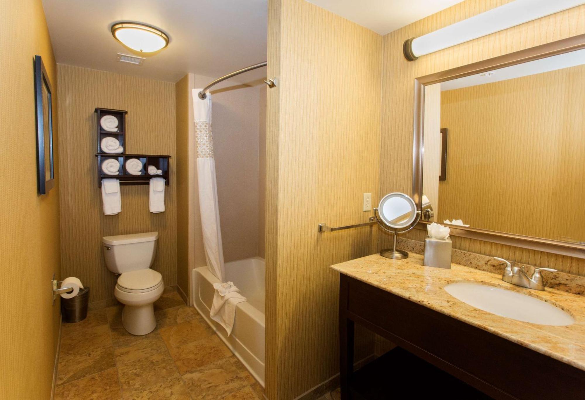 Hampton Inn Marquette-Waterfront Екстериор снимка