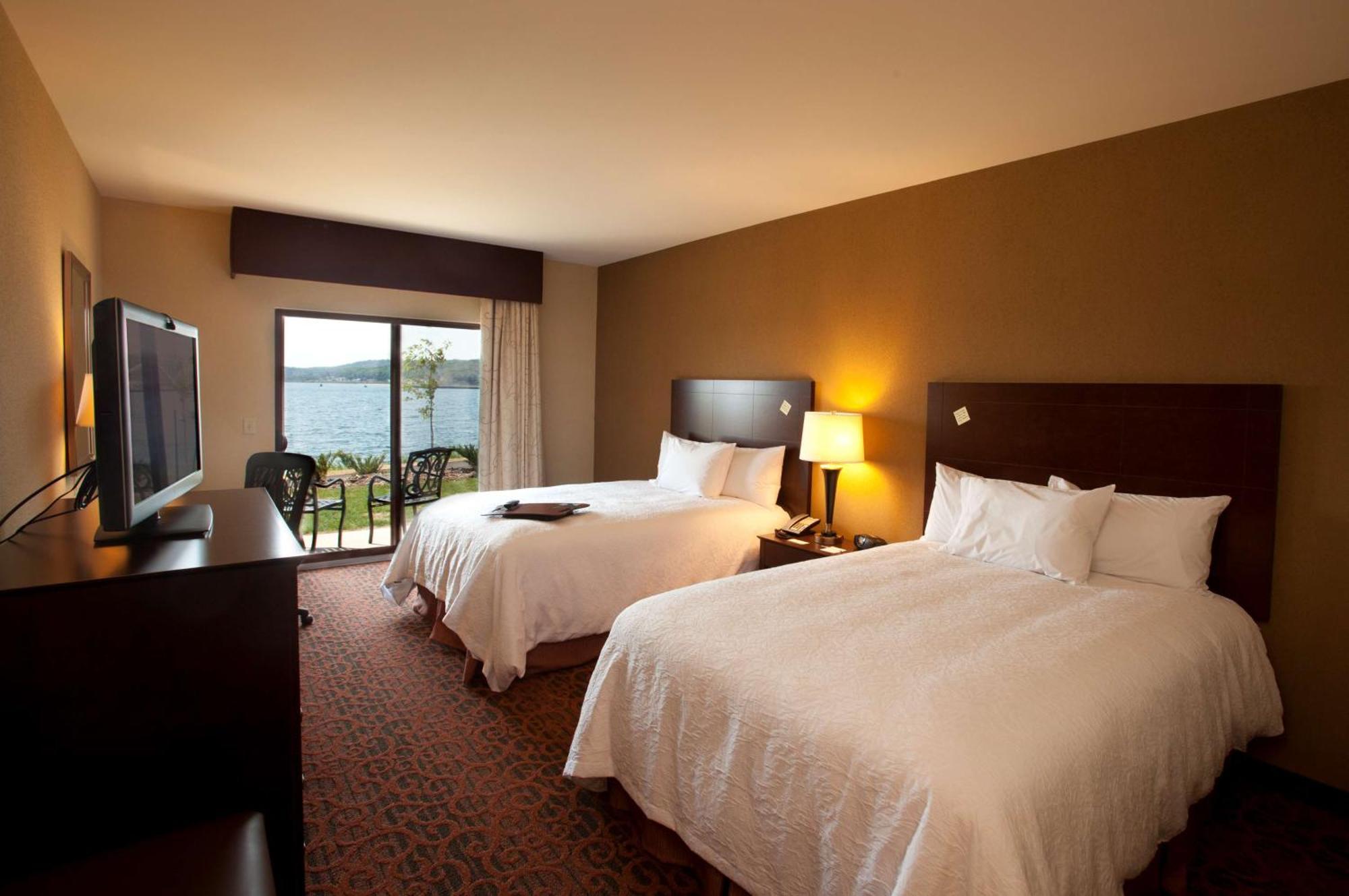 Hampton Inn Marquette-Waterfront Екстериор снимка