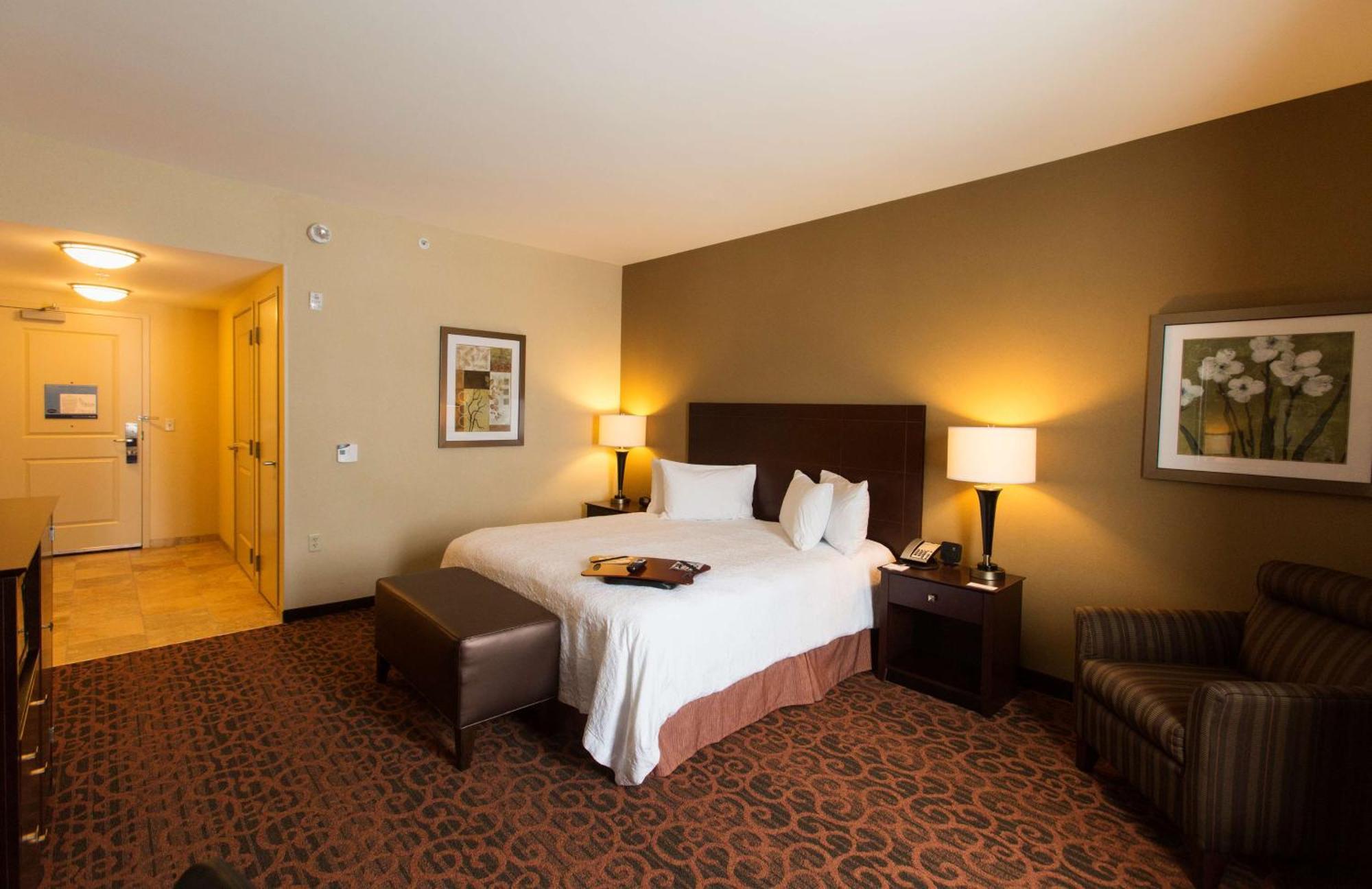 Hampton Inn Marquette-Waterfront Екстериор снимка