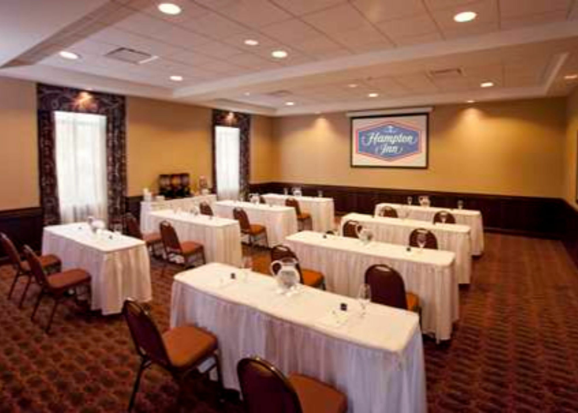 Hampton Inn Marquette-Waterfront Екстериор снимка