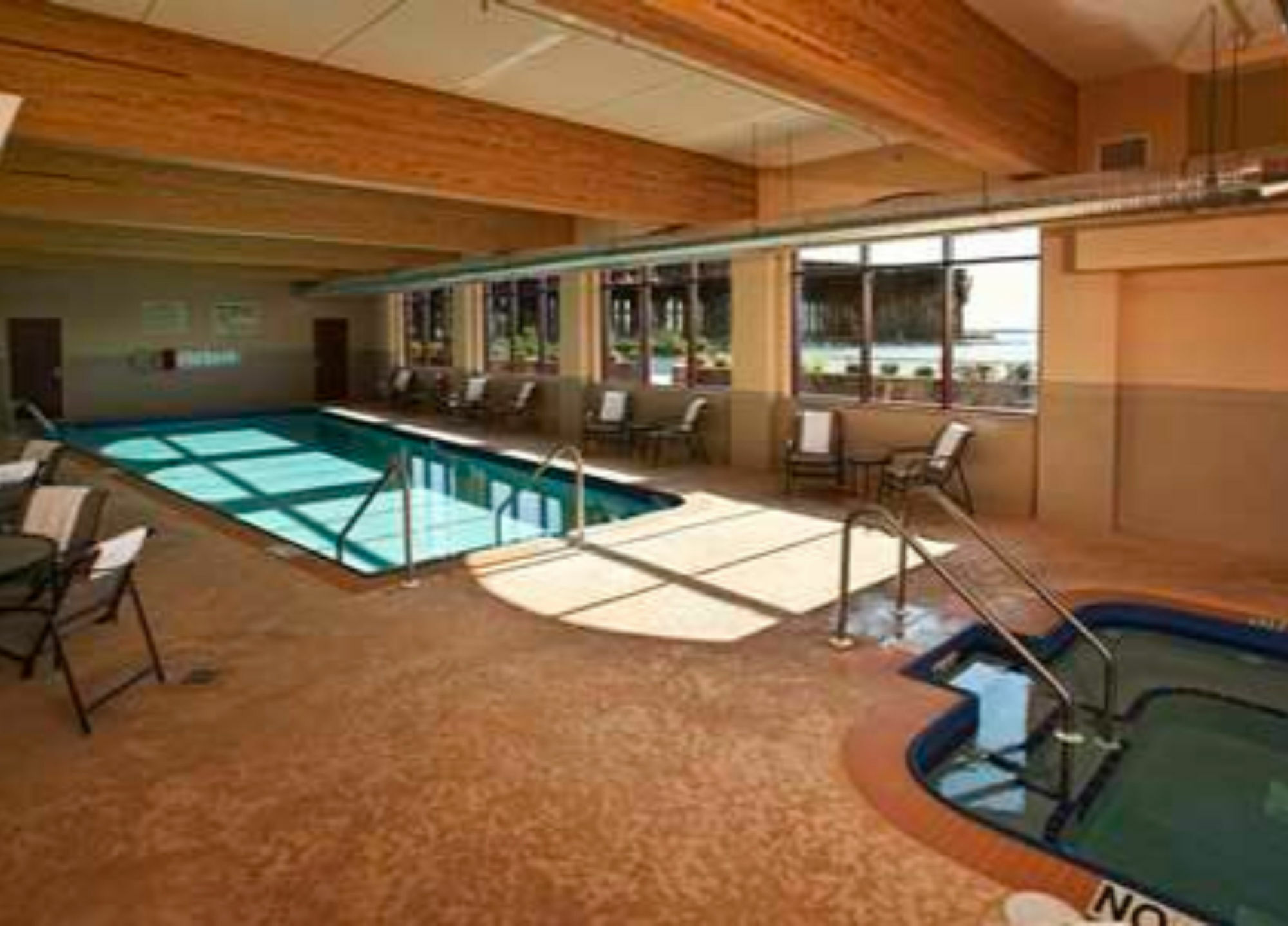 Hampton Inn Marquette-Waterfront Екстериор снимка